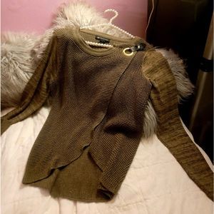 INC International Concepts Olive Long Sleeve Sweater SIZE SM. Never Worn